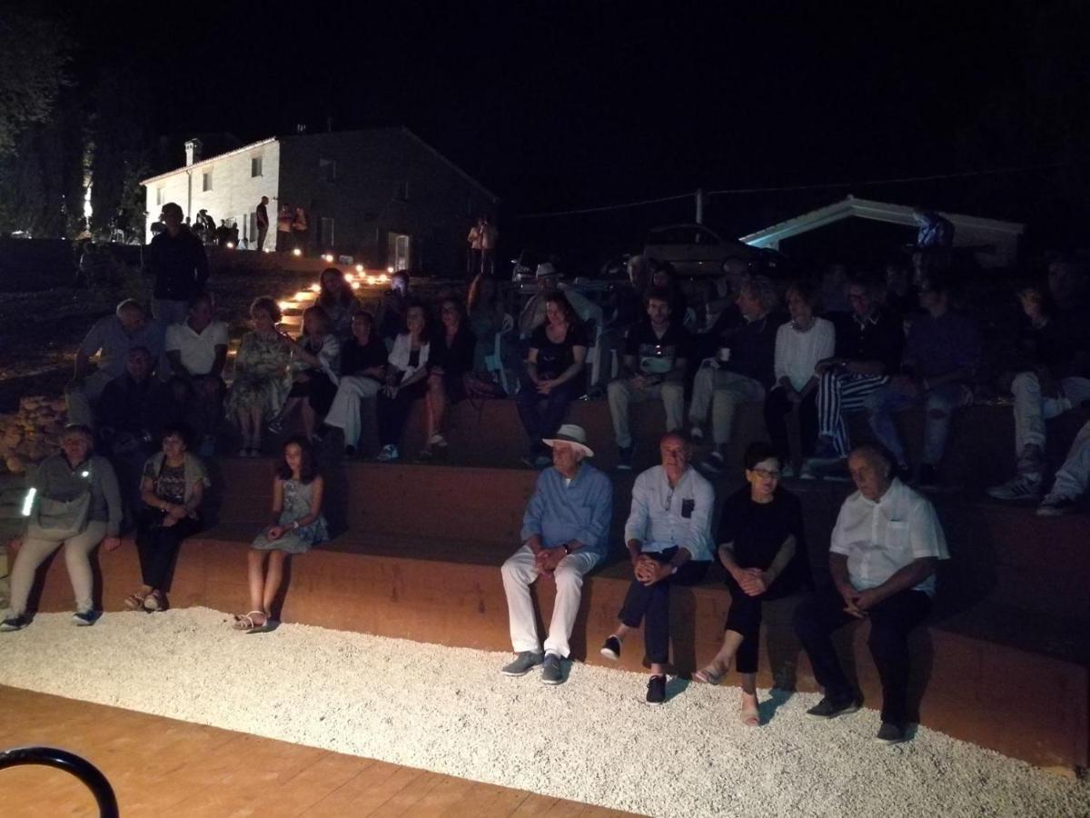 הוילה צ'ינגולי Al Teatro Di Tavignano מראה חיצוני תמונה